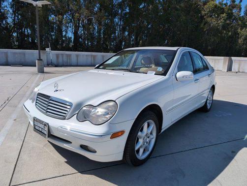 2002 Mercedes-Benz C-Class 4dr Sdn 3.2L