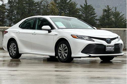 2019 Toyota Camry Hybrid LE
