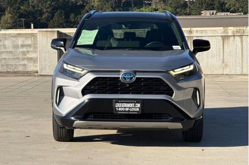 2023 Toyota RAV4 Hybrid SE
