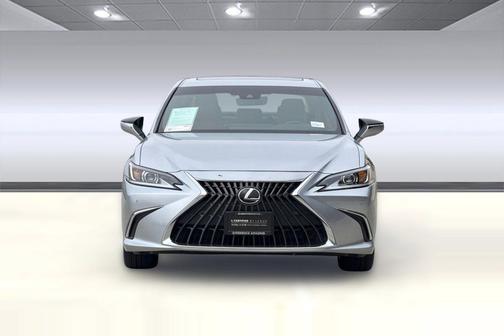 Iridium 2025 Lexus ES 300h Base
