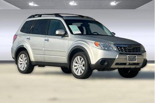Spark Silver Metallic 2011 Subaru Forester 2.5 X Premium