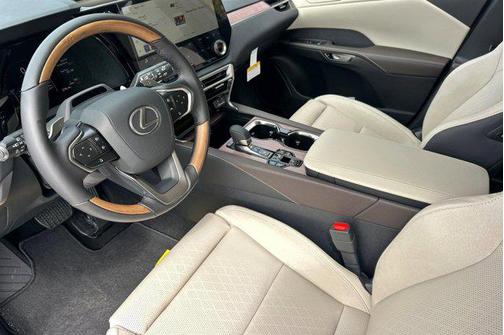 CAVIAR 2026 Lexus RX 450h+ Base