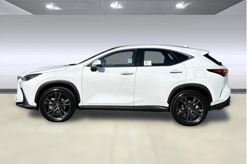 2026 Lexus NX 450h+ Luxury
