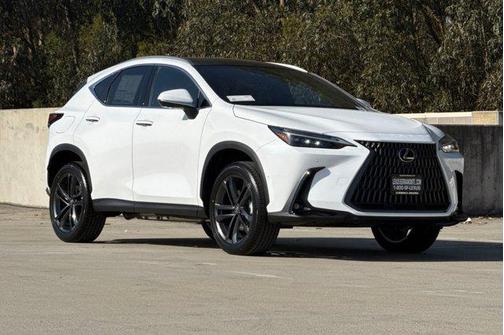 2026 Lexus NX 450h+ Luxury