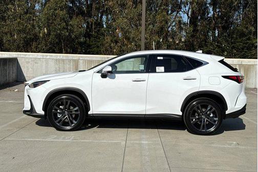 2026 Lexus NX 450h+ Luxury