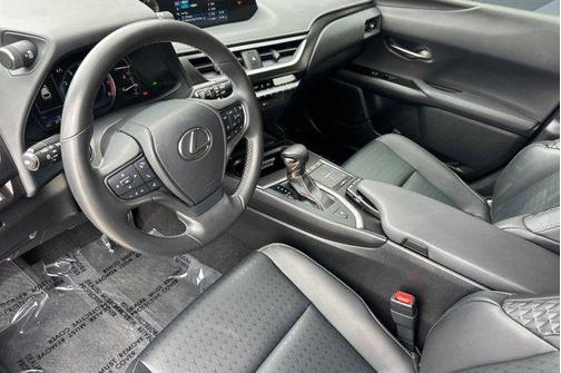 2022 Lexus UX 200 Base