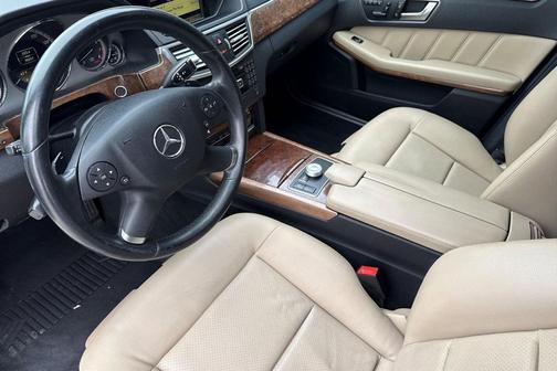 Arctic White 2012 Mercedes-Benz E-Class E 350 Luxury