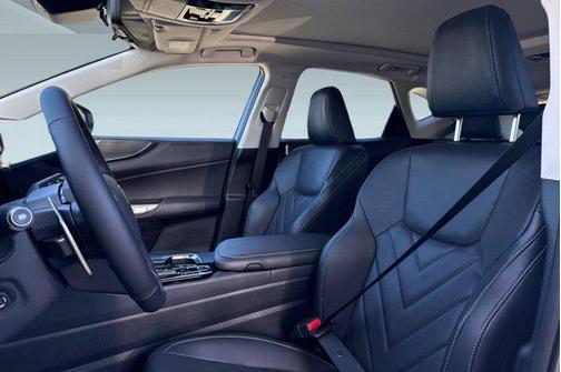 2026 Lexus NX 450h+ Luxury