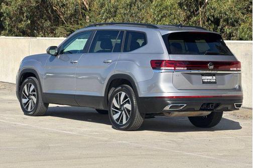 Gray 2025 Volkswagen Atlas 2.0T SE w/Technology 4MOTION
