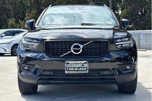 2021 Volvo XC40 T5 R-Design