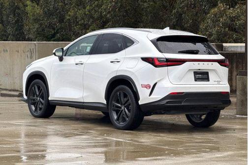 2024 Lexus NX 450h+ Luxury