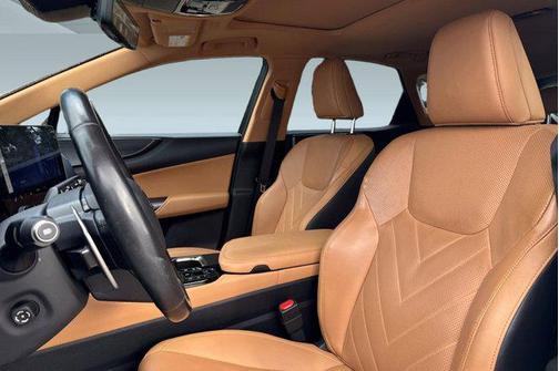 2024 Lexus NX 450h+ Luxury