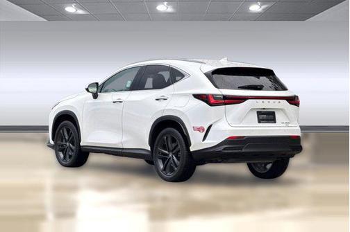 2024 Lexus NX 450h+ Luxury