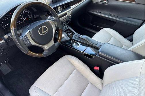 2013 Lexus ES 350 Base