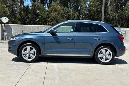 Blue 2018 Audi Q5 2.0T Premium Plus