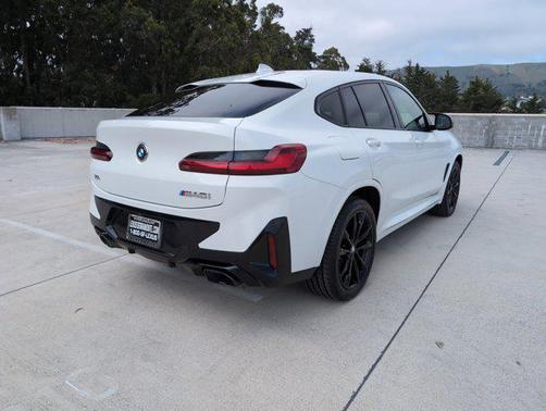 2022 BMW X4 M40i