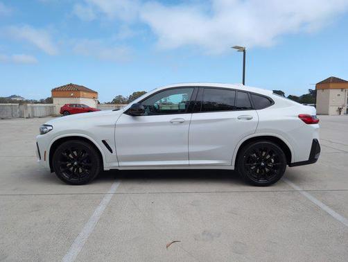 2022 BMW X4 M40i