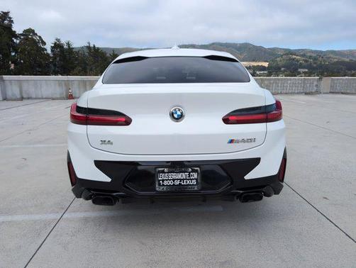 2022 BMW X4 M40i