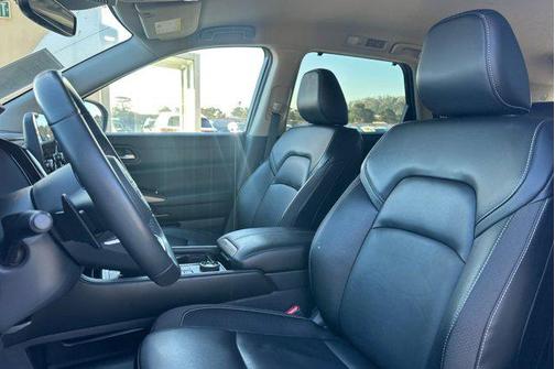 2024 Nissan Pathfinder SL 4WD