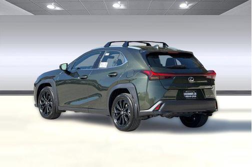 Nori Green Pearl 2026 Lexus UX 300h Base