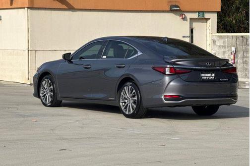 2021 Lexus ES 300h Base