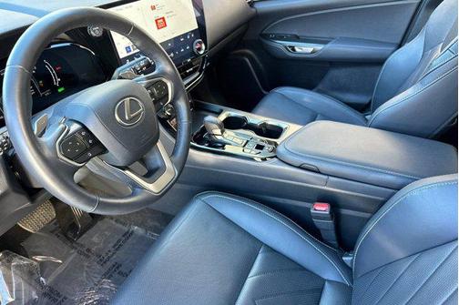 2025 Lexus NX 350h Luxury