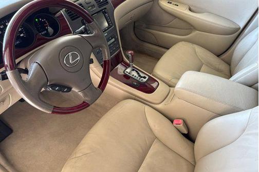 2004 Lexus ES 330 Base