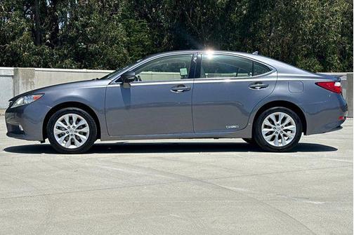Nebula Gray Pearl 2013 Lexus ES 300h Base