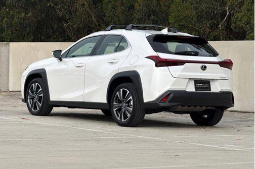 Eminent White Pearl 2025 Lexus UX 300h Base