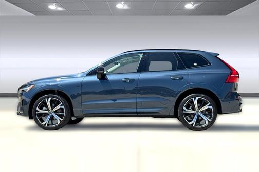 Denim Blue Metallic 2025 Volvo XC60 B5 Ultra