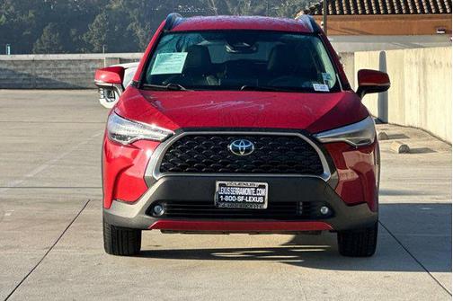 2024 Toyota Corolla Cross XLE