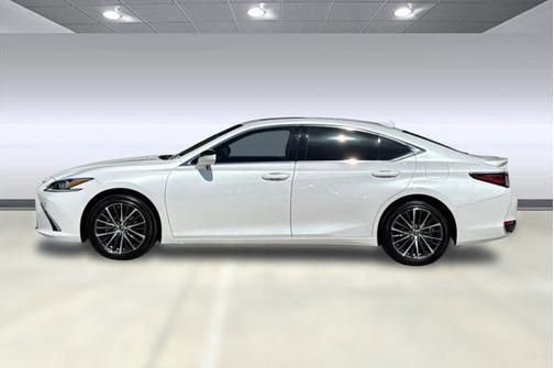 Eminent White Pearl 2025 Lexus ES 300h Base