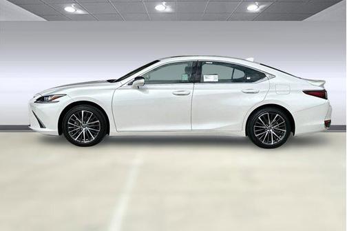 2025 Lexus ES 300h Base