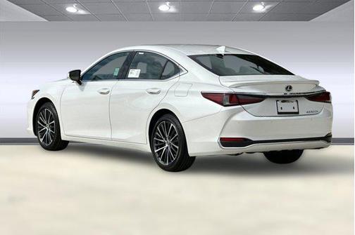 2025 Lexus ES 300h Base