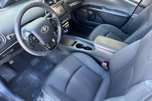 Midnight Black Metallic 2019 Toyota Prius L