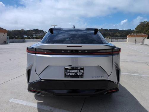 2024 Lexus RZ 300e Luxury