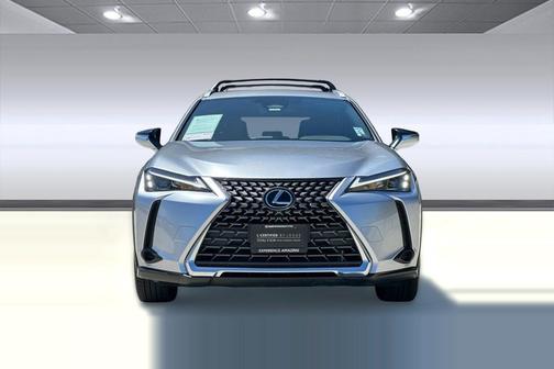 Iridium 2025 Lexus UX 300h Base