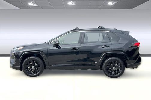 Midnight Black Metallic 2022 Toyota RAV4 Hybrid SE