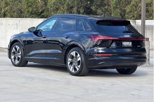Brilliant Black 2021 Audi e-tron Premium