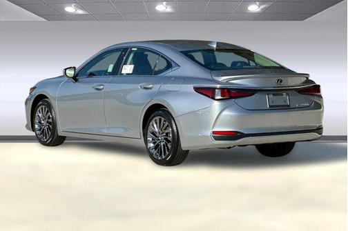 2025 Lexus ES 300h Luxury