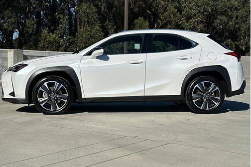 2025 Lexus UX 300h Base