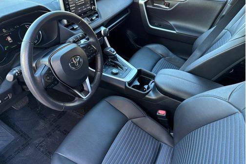 2021 Toyota RAV4 Hybrid SE