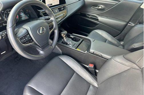 2025 Lexus ES 350 Base
