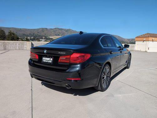 2019 BMW 530 530i