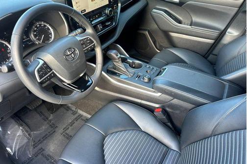 2023 Toyota Highlander XSE