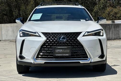 Eminent White Pearl 2024 Lexus UX 250h Base