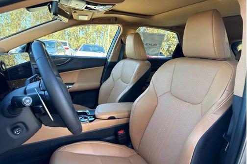 2026 Lexus NX 350h Premium