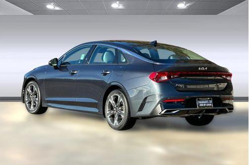 2022 Kia K5 EX