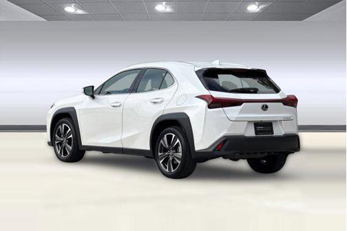 2025 Lexus UX 300h Base