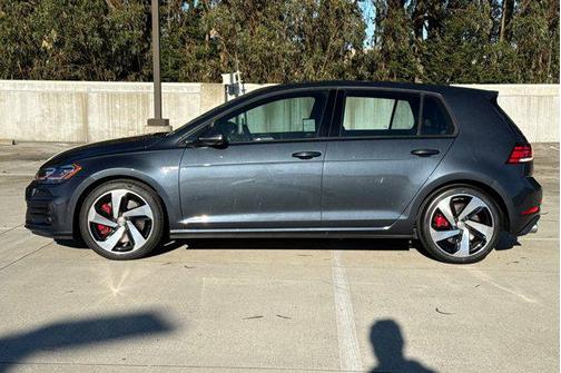 2018 Volkswagen Golf GTI 2.0T S 4-Door
